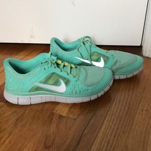 Turquoise Nike frees
